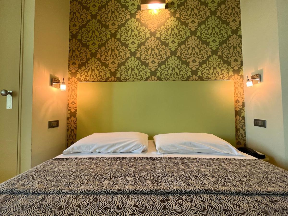 Hotel Perla - The Storyhoteller Riccione Dış mekan fotoğraf