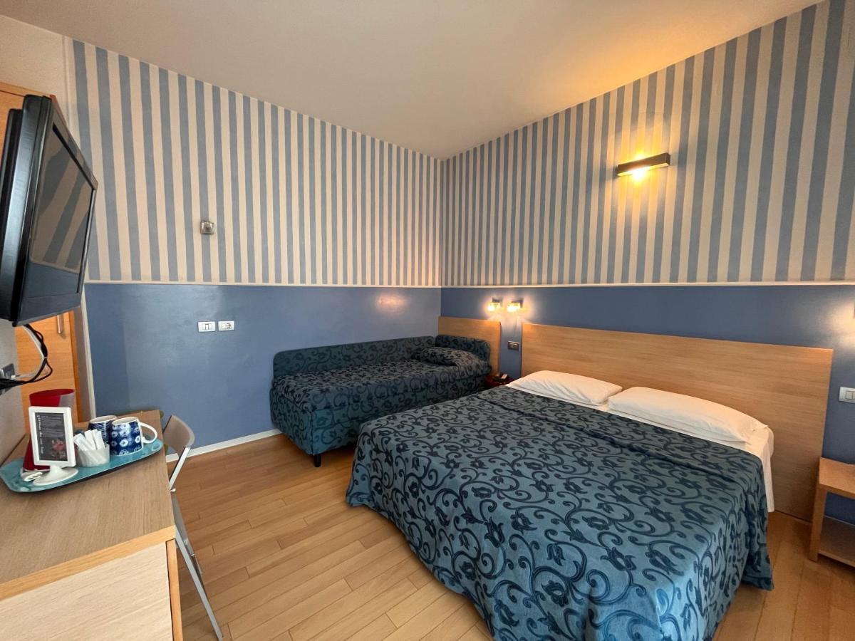 Hotel Perla - The Storyhoteller Riccione Dış mekan fotoğraf