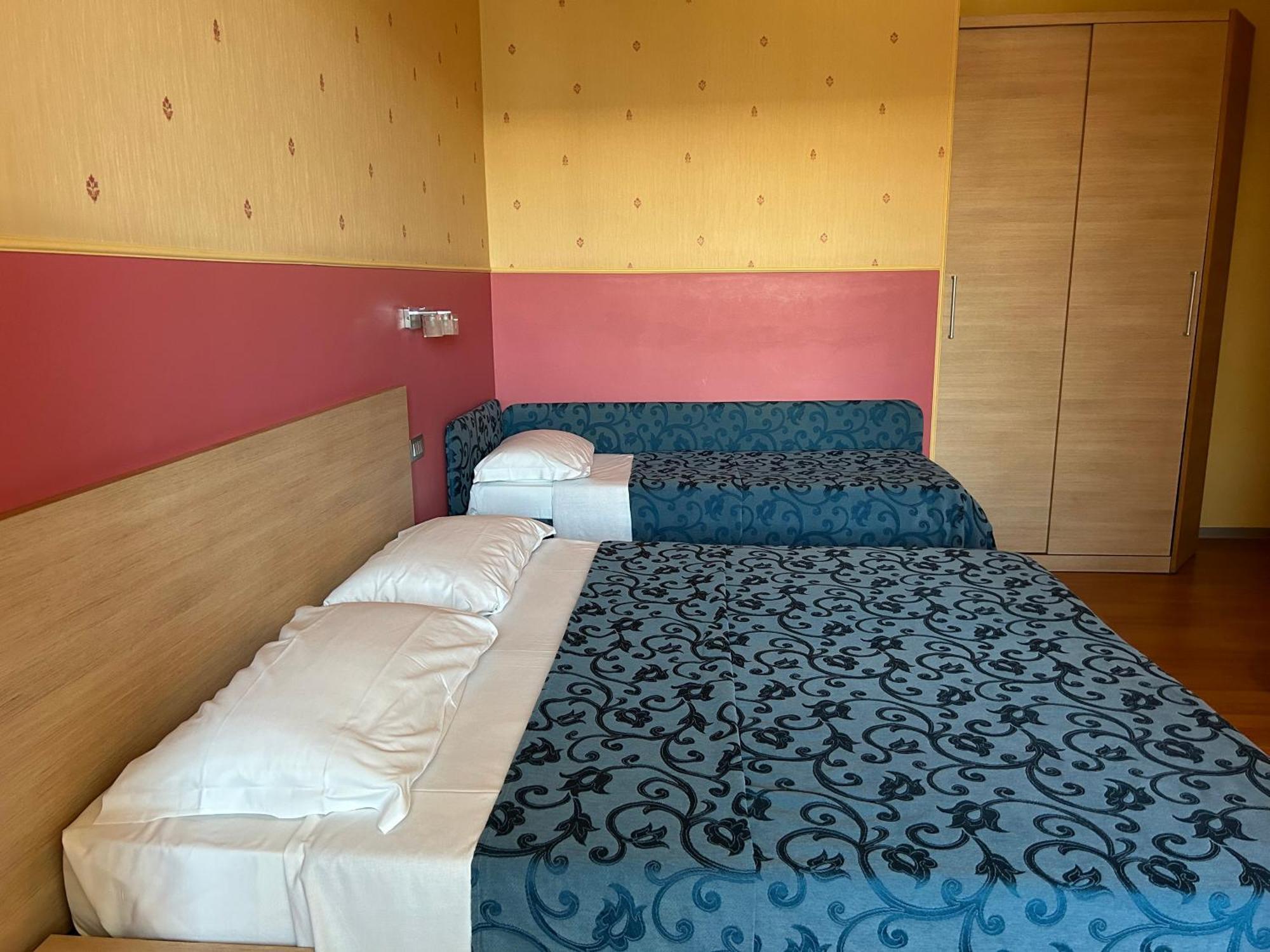 Hotel Perla - The Storyhoteller Riccione Dış mekan fotoğraf